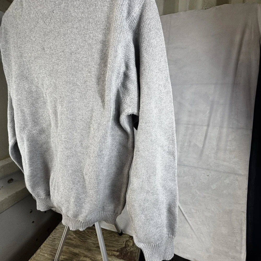 Tommy Hilfiger Sweater Men's Large Gray Tight Knit Embroidered Logo Ribbed Hem